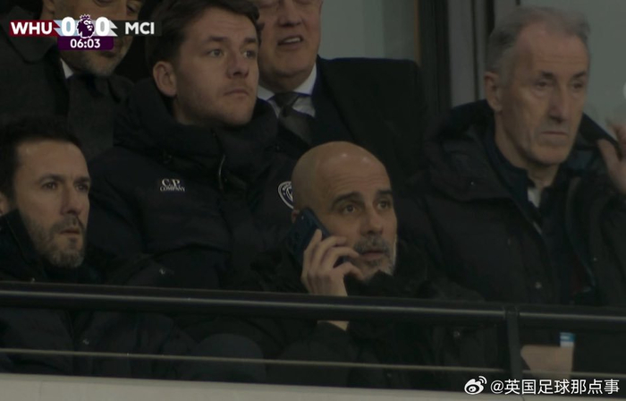 瓜迪奥拉看台电话指挥曼城战术调整引热议