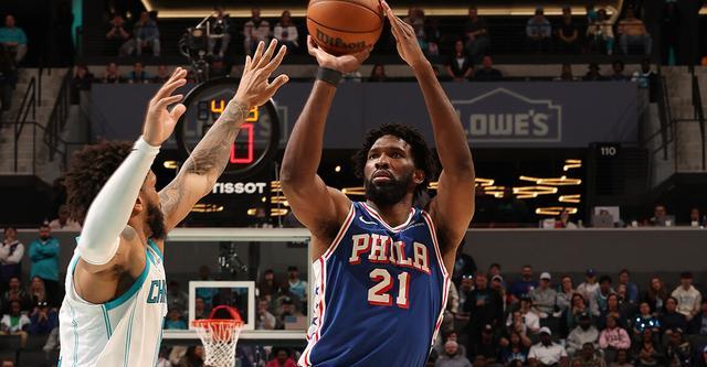 恩比德复出两战砍35+29率队连胜 76人迎完全体冲击