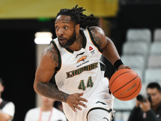 辽宁客场不敌吉林 姜伟泽21+5+5率队爆冷取胜 赵继