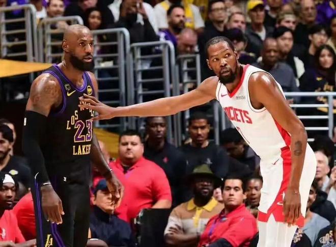 詹姆斯率湖人双杀火箭 杜兰特空砍23+6+4