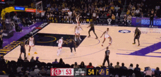 詹姆斯率湖人双杀火箭 杜兰特空砍23+6+4