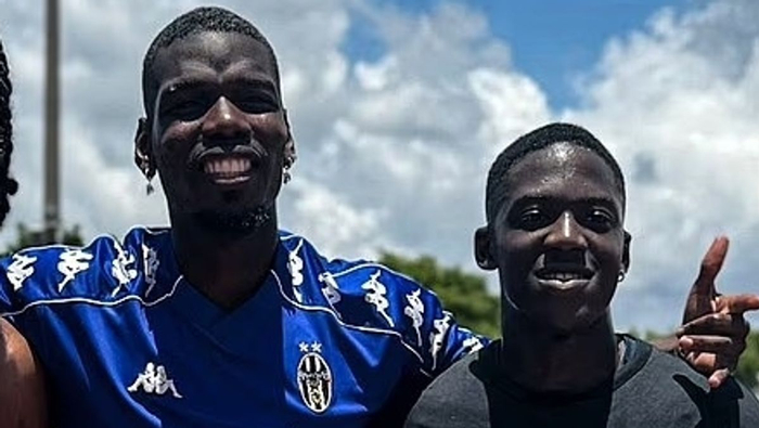 曼联中场科比・梅努续约前景明朗 博格巴建议优